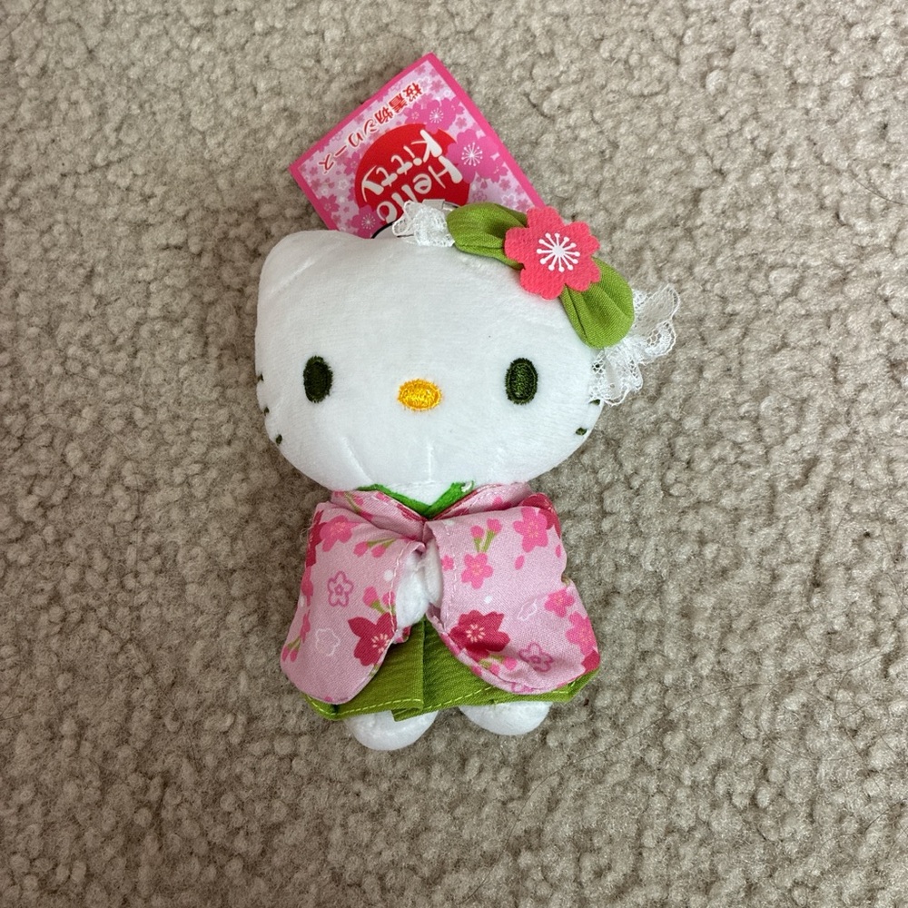 Hello Kitty Plushie keychain Sanrio